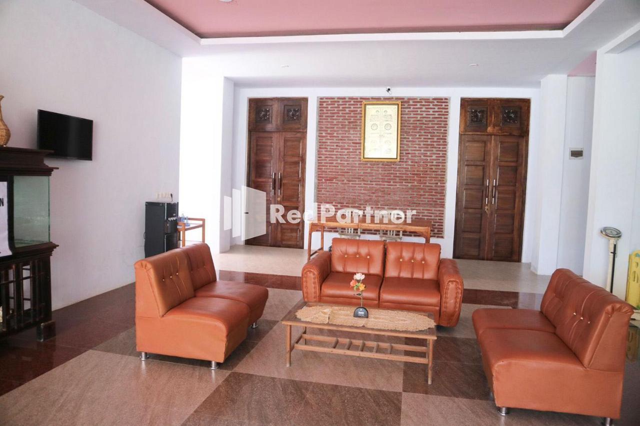 Wisma Suci Syariah Polewali Mandar Mitra Reddoorz Matakali المظهر الخارجي الصورة