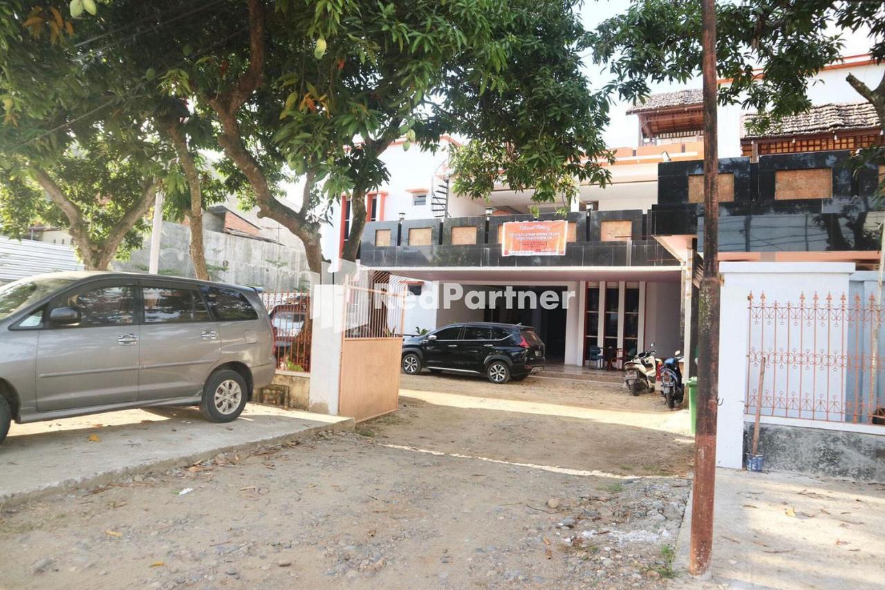 Wisma Suci Syariah Polewali Mandar Mitra Reddoorz Matakali المظهر الخارجي الصورة